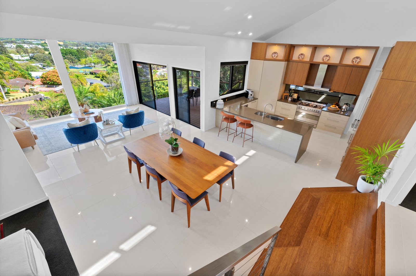 18 Maralinga Drive ASHMORE 12