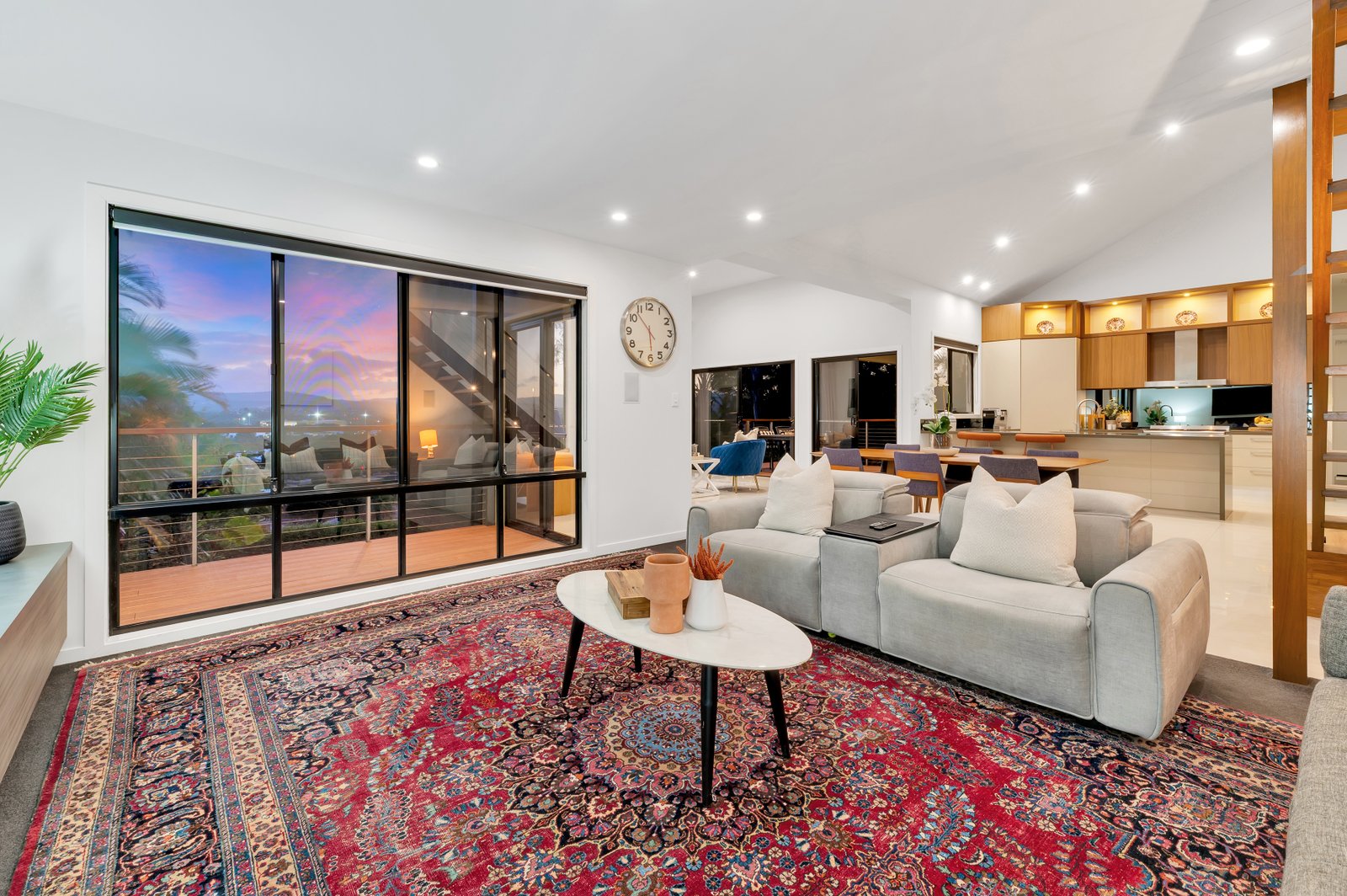 18 Maralinga Drive ASHMORE 18