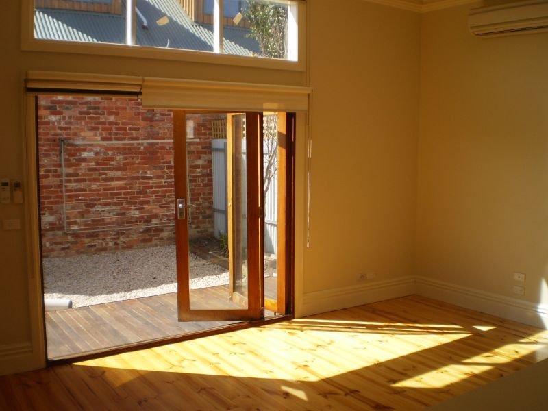 Gallery: 18 Margaret Street