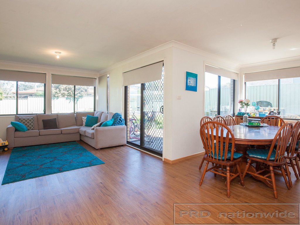 18 Maybush Avenue THORNTON 6