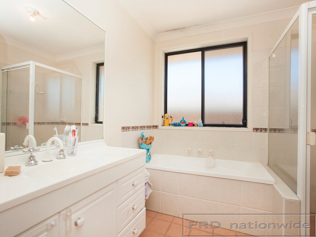 18 Maybush Avenue THORNTON 13