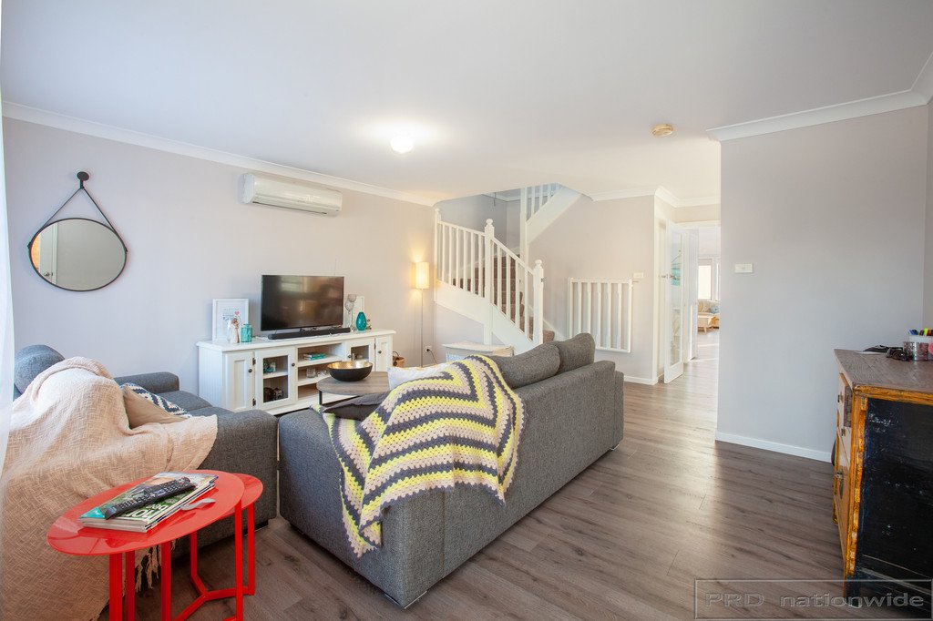 18 Maybush Avenue THORNTON 3