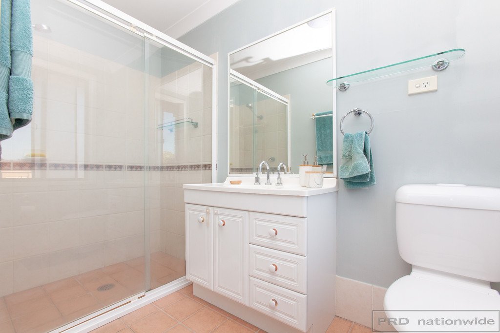 18 Maybush Avenue THORNTON 16