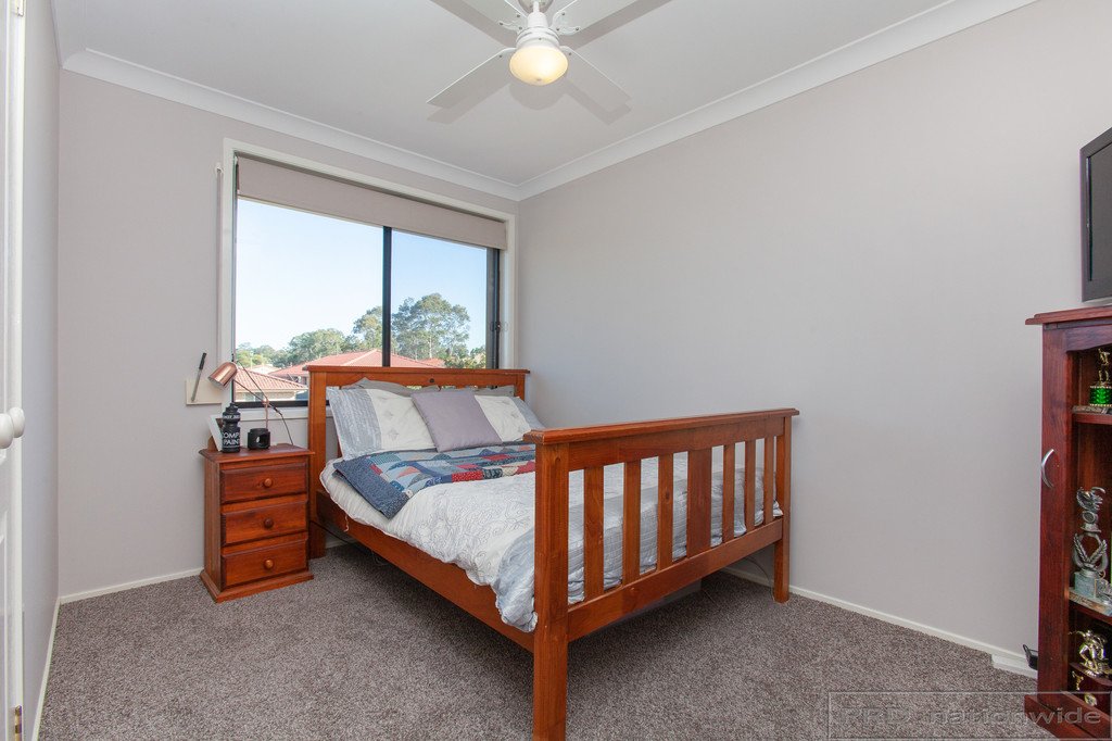 18 Maybush Avenue THORNTON 17