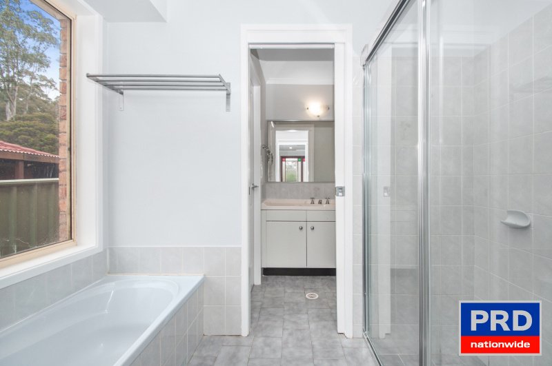 18 Mayfield Cir  ALBION PARK 5