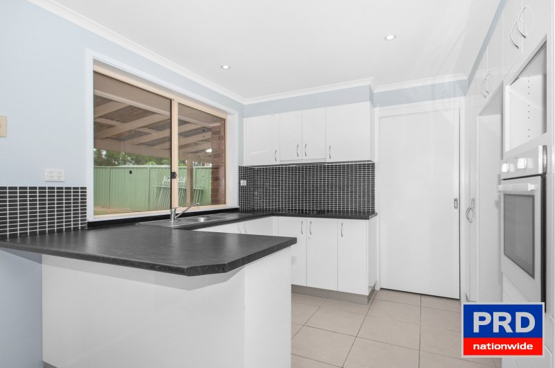 18 Mayfield Cir  ALBION PARK 3