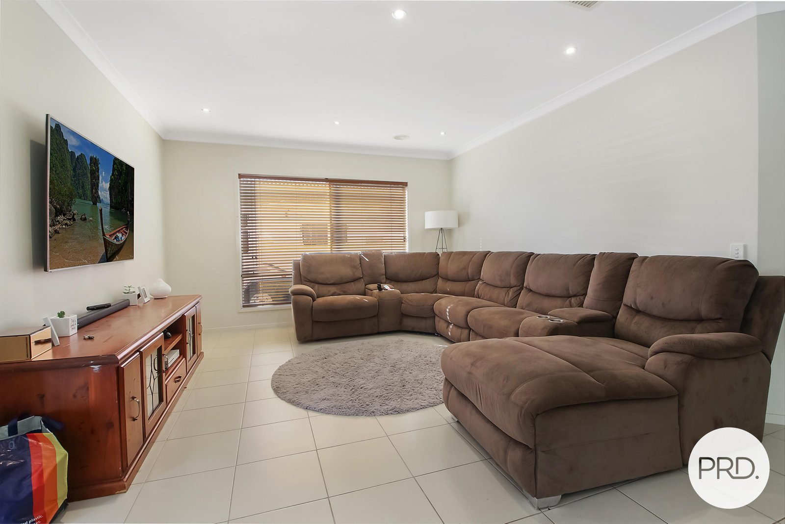 18 Mcauliffe Street WODONGA 4
