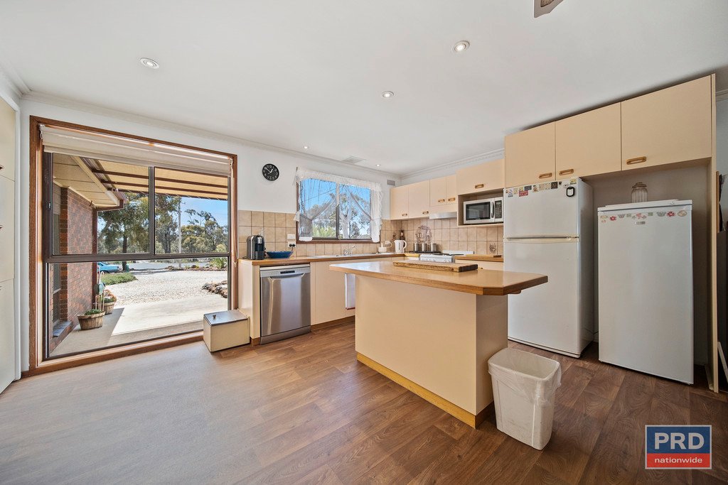 18 McCormacks Road EAGLEHAWK 4