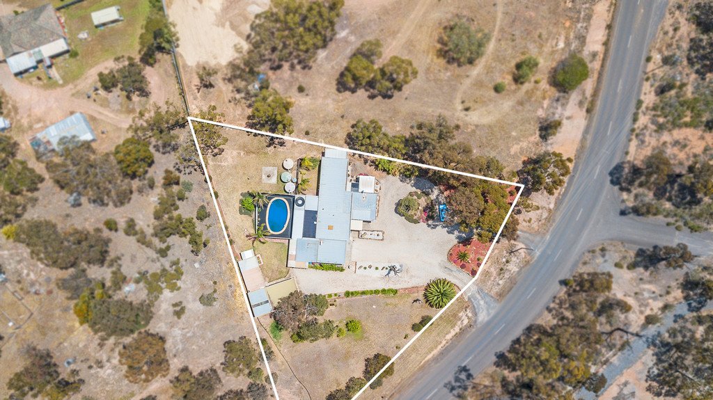 18 McCormacks Road EAGLEHAWK 15