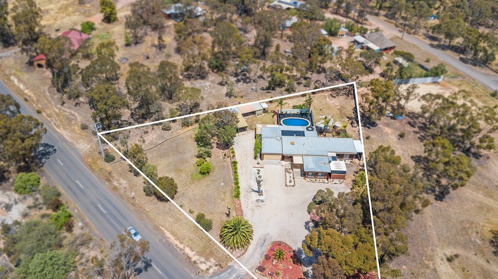18 McCormacks Road EAGLEHAWK 16