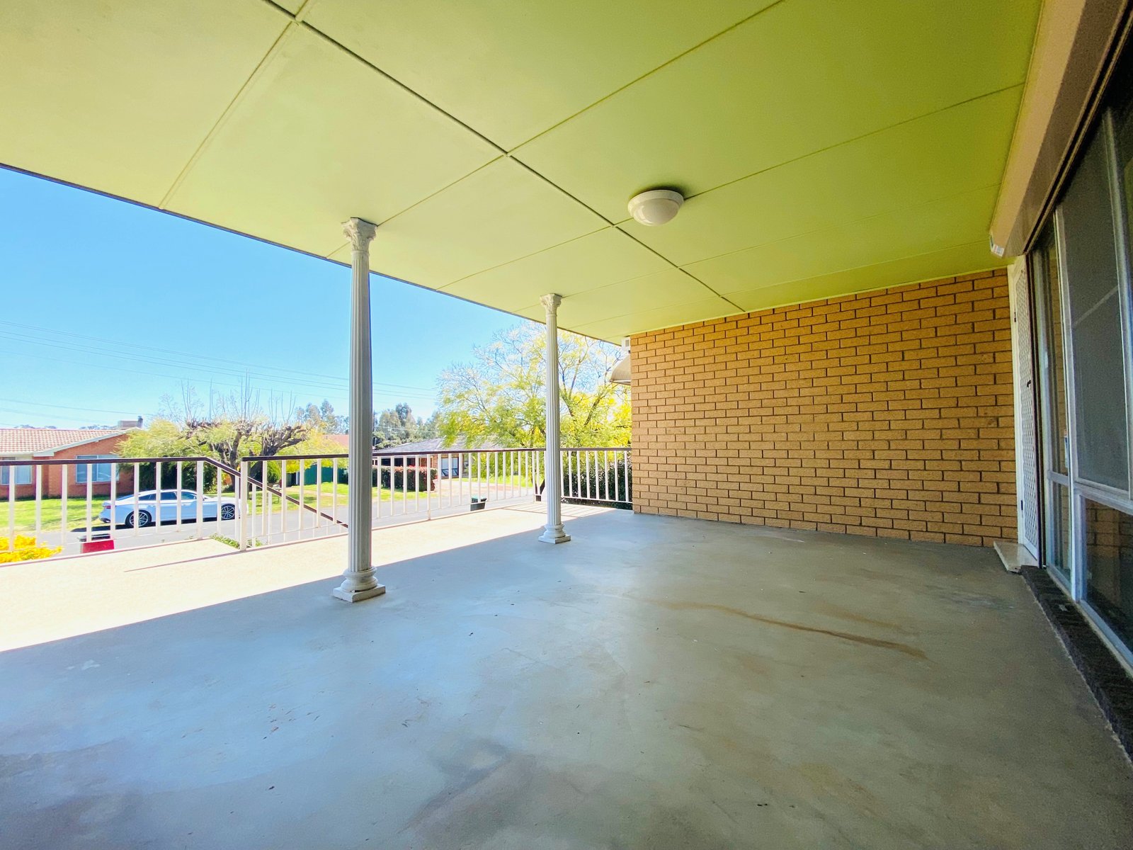 18 McDonald Crescent TAMWORTH 3