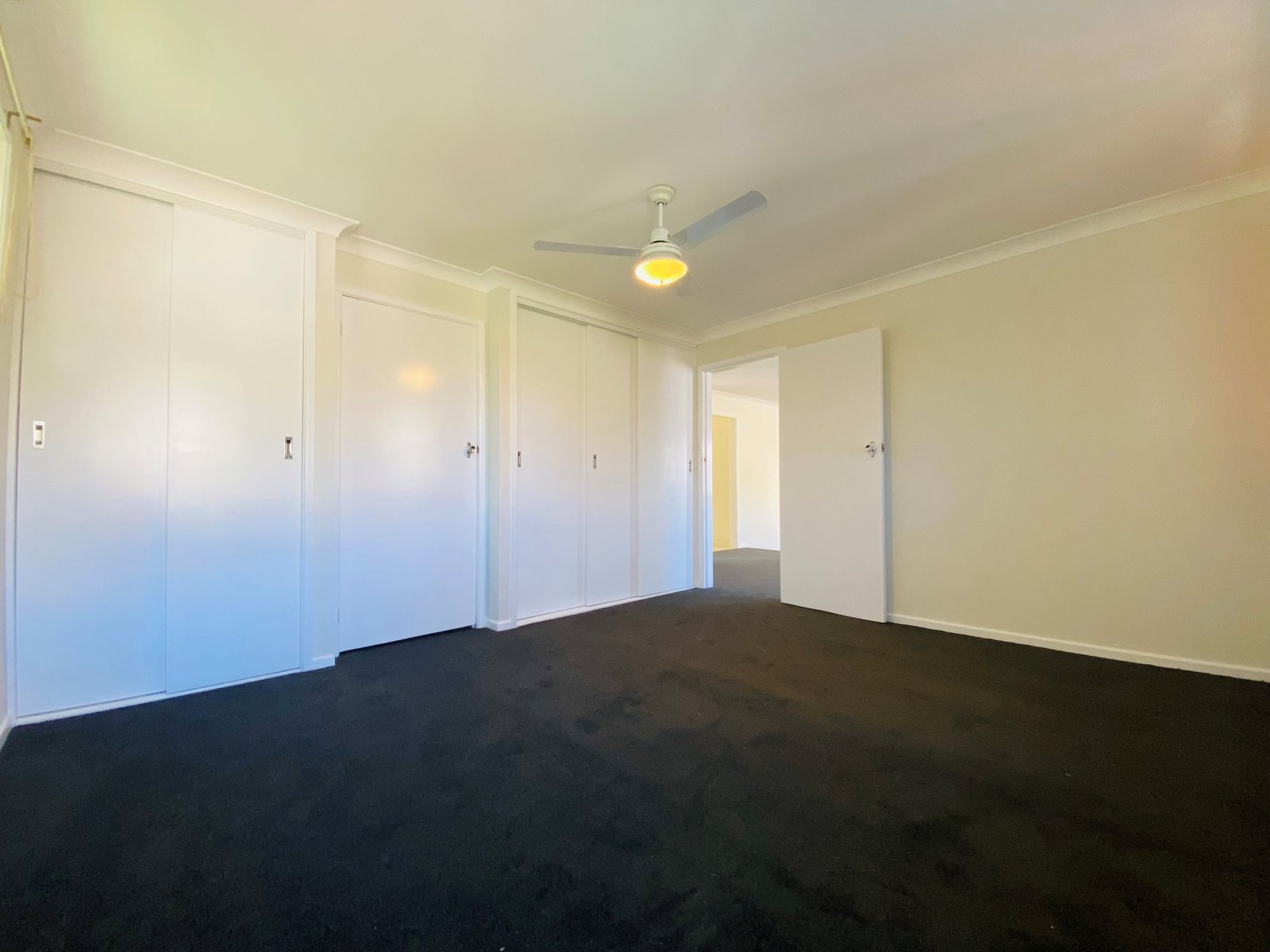 18 McDonald Crescent TAMWORTH 4