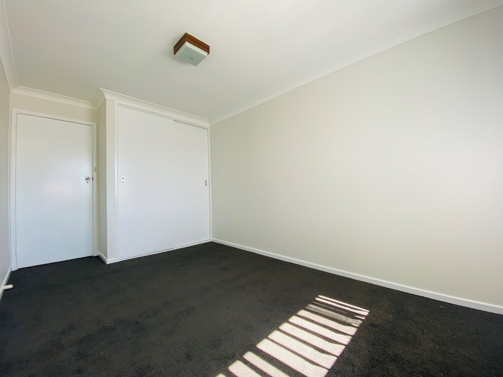 18 McDonald Crescent TAMWORTH 5