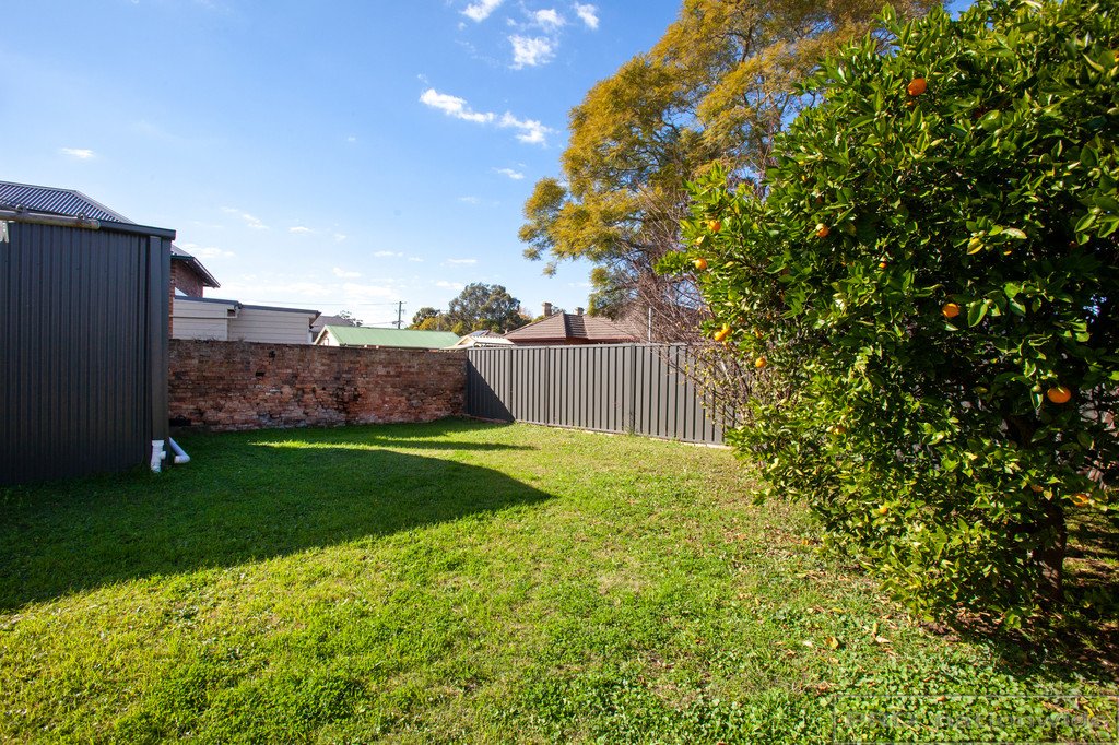 18 Melbourne Street EAST MAITLAND 12
