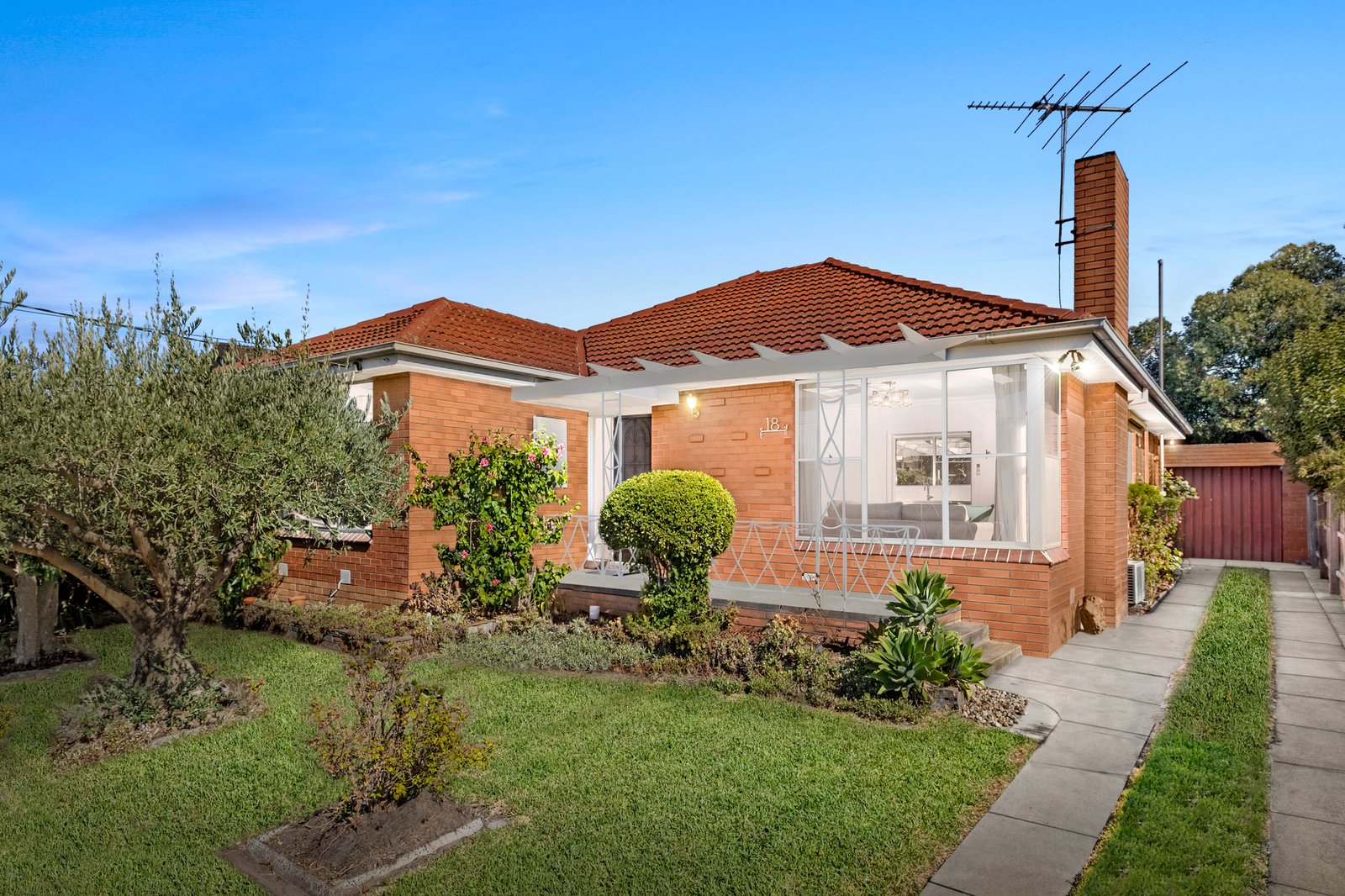 Gallery: 18 Millard Street