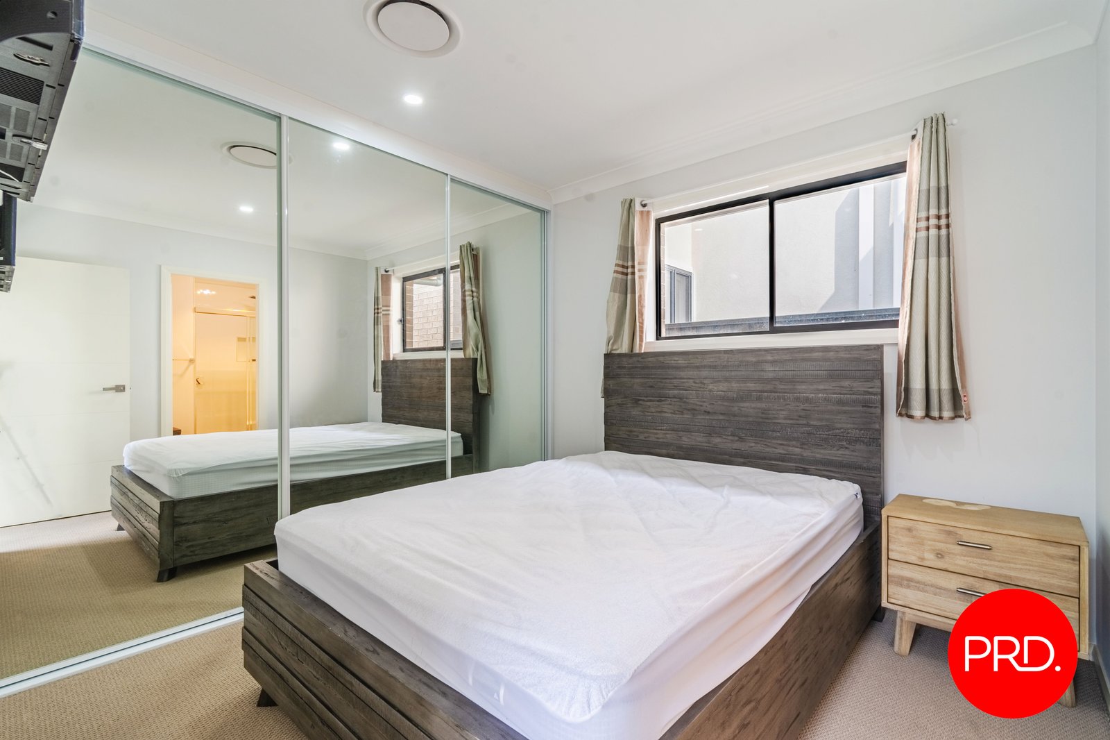 18 Mimosa Street GREGORY HILLS 11