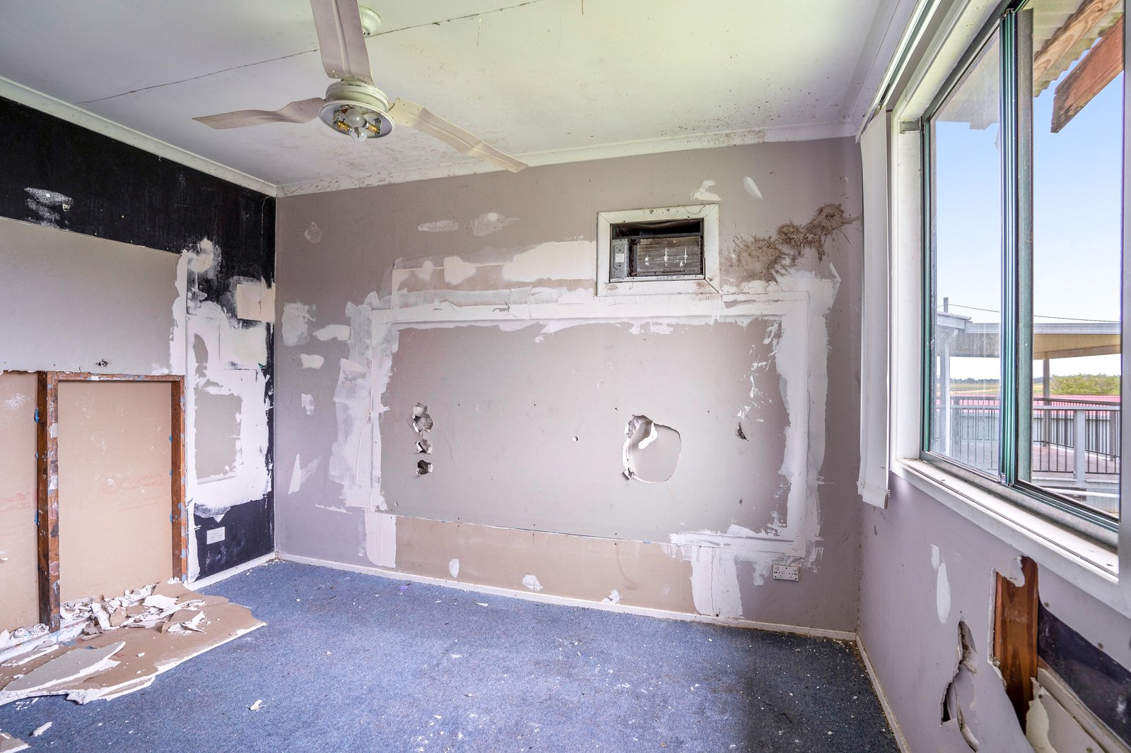 18 Minto Street CORAKI 16