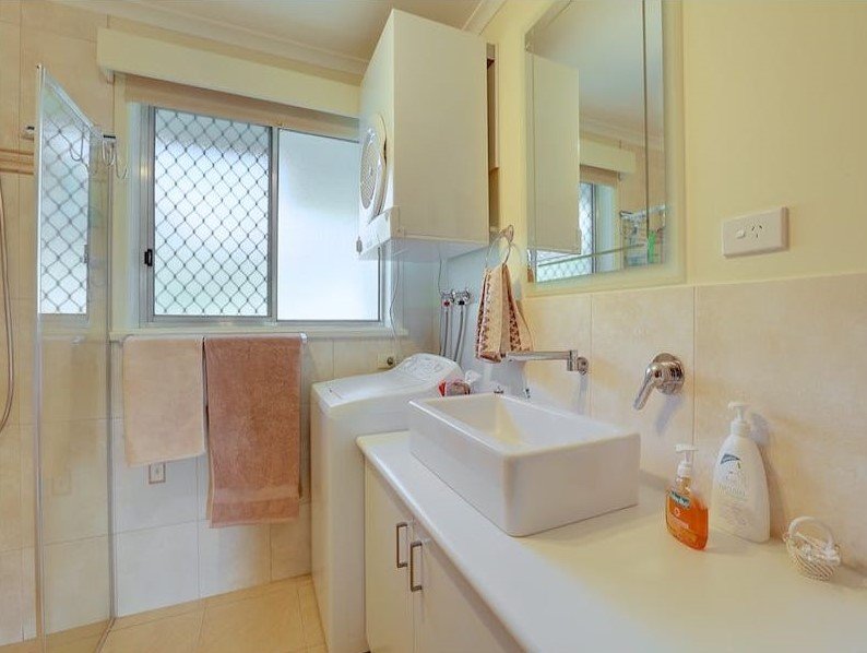 1/8 Montagu Bay Road MONTAGU BAY 6