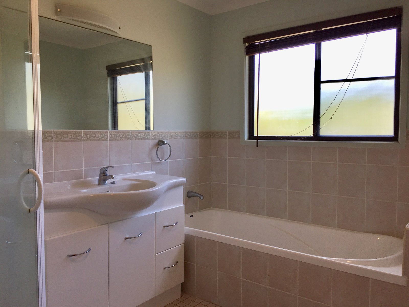 18 Moonlight Drive CANNONVALE 9