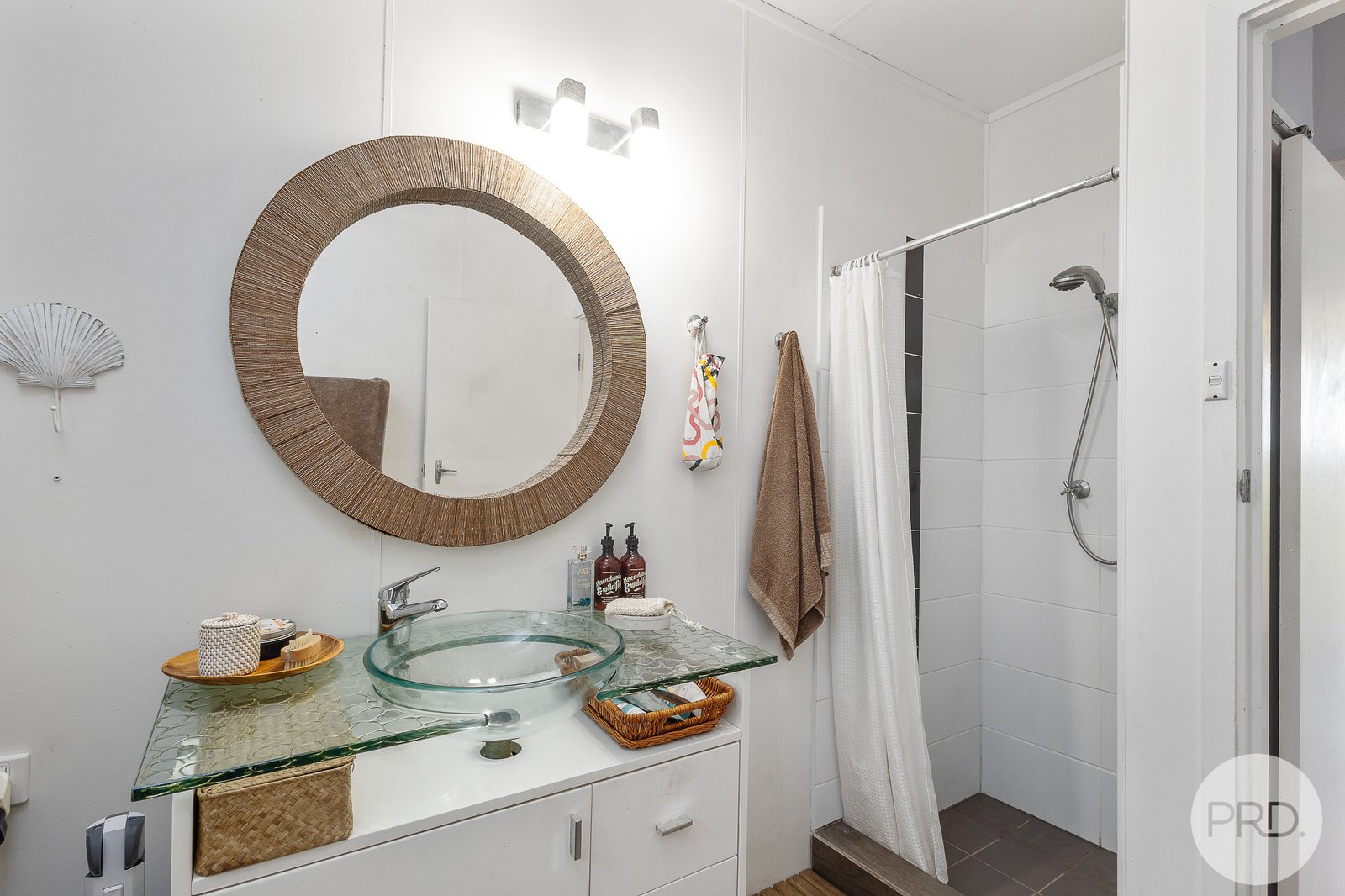 18 Morna Point Road ANNA BAY 9