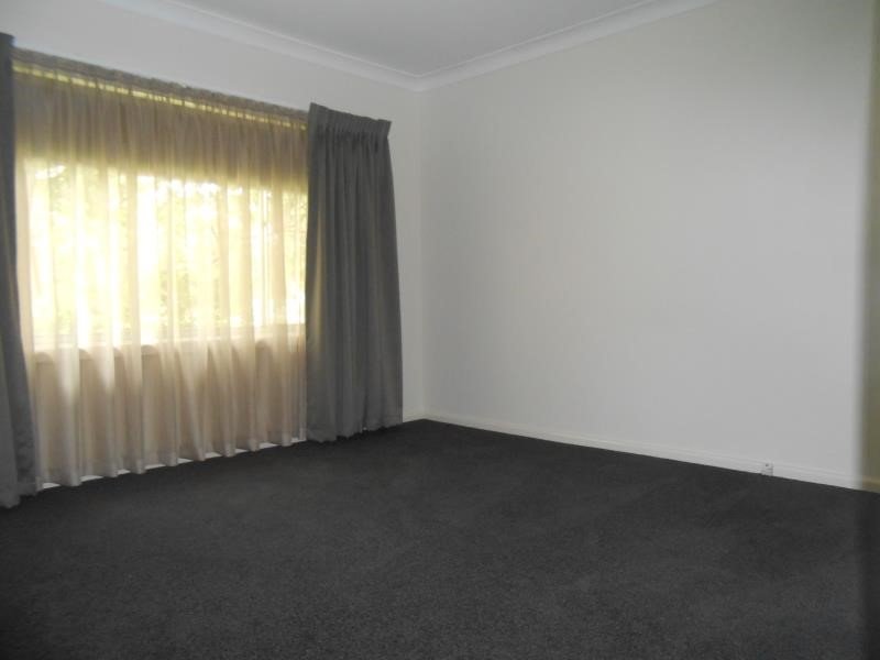18 Murrawai Street TAMWORTH 7