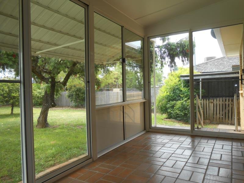 18 Murrawai Street TAMWORTH 6