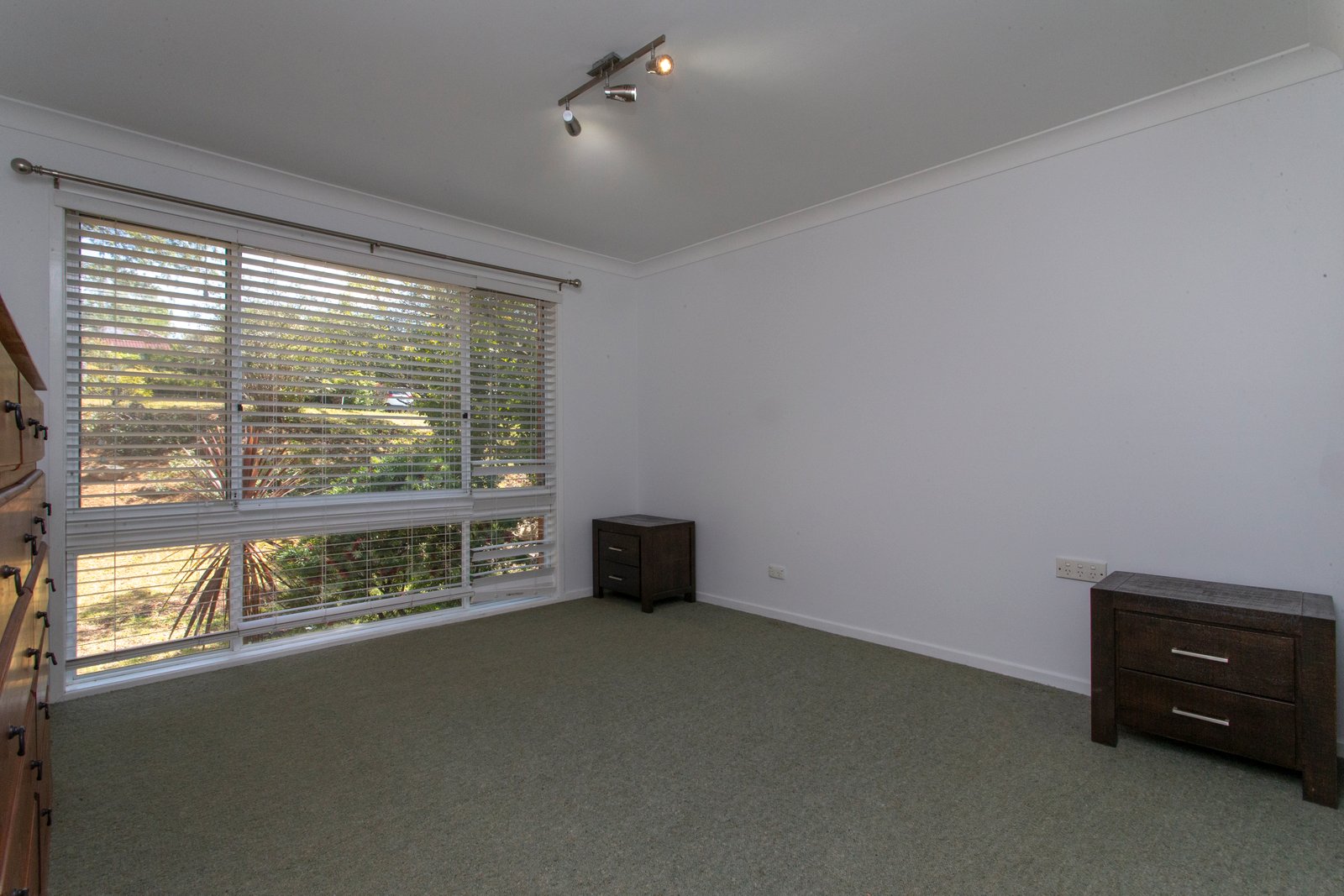 18 Murray Avenue Springwood 7