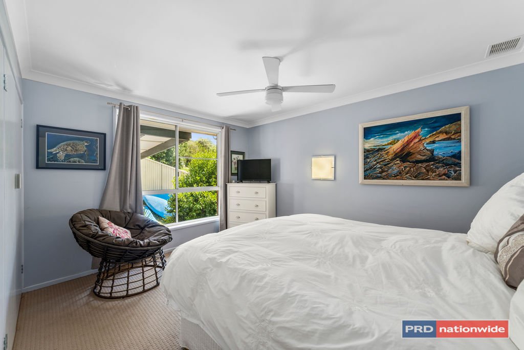 18 Newport Crescent BOAMBEE EAST 16