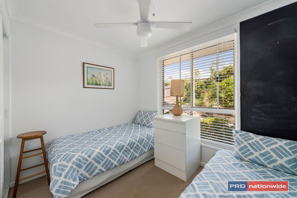 18 Newport Crescent BOAMBEE EAST 17