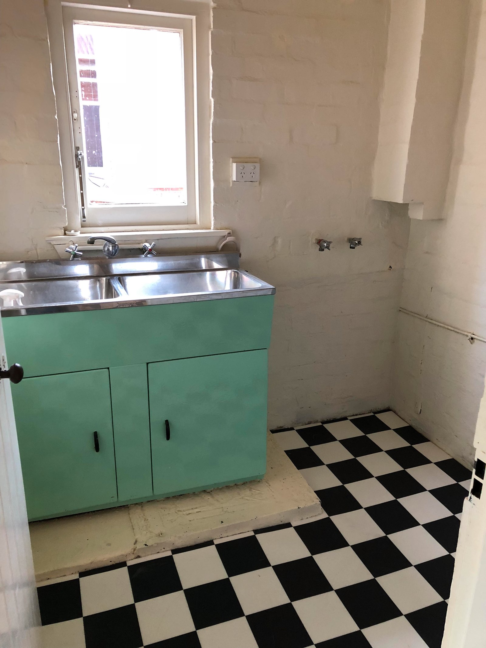 18 Oakley Street NEW TOWN 10