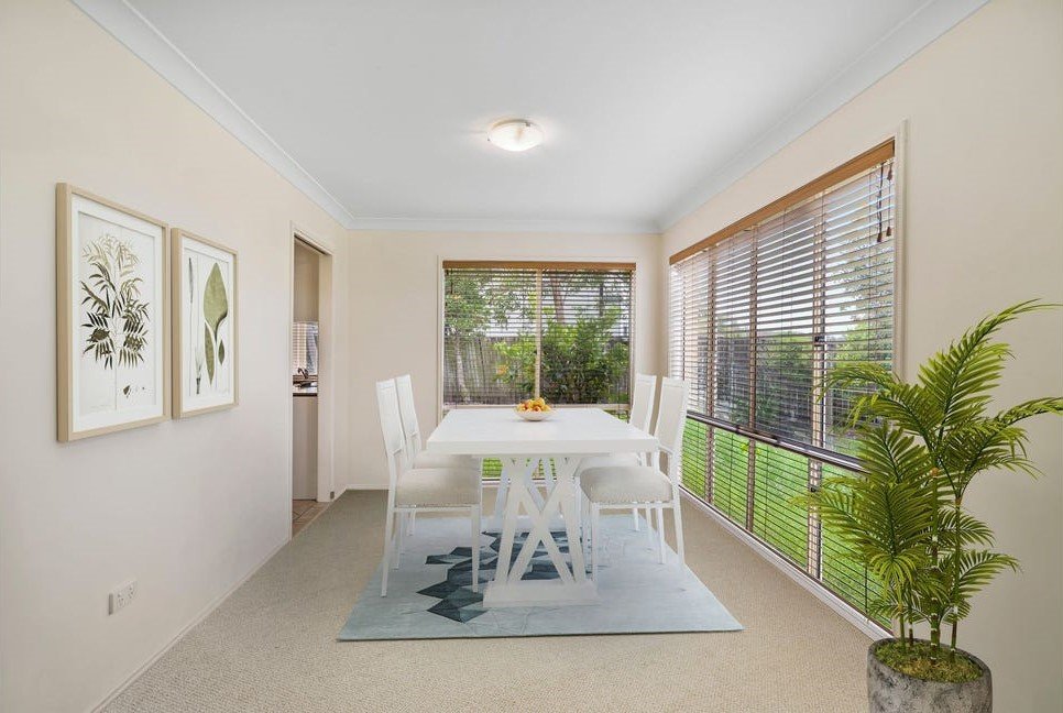 18 Oakridge Place MOLENDINAR 7