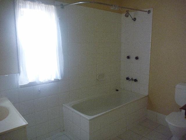 18 Oates Parade NORTHGATE 5