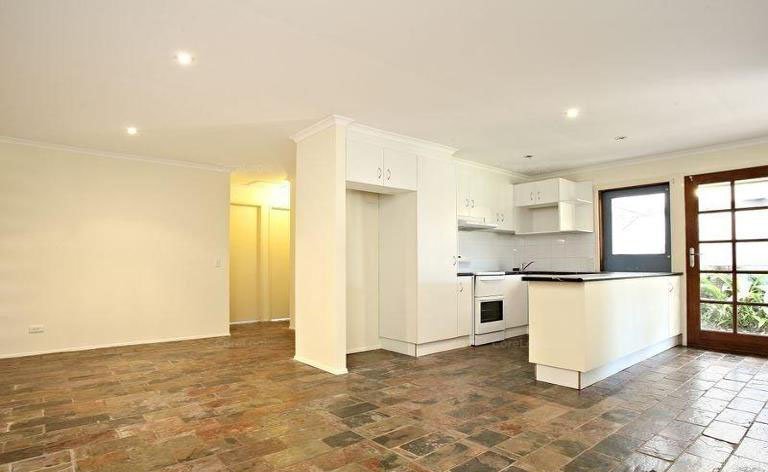 1/8 Orkney Place LABRADOR 4