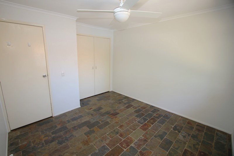 1/8 Orkney Place LABRADOR 8