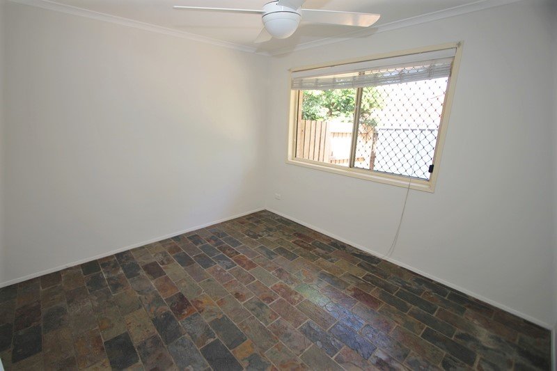 1/8 Orkney Place LABRADOR 9