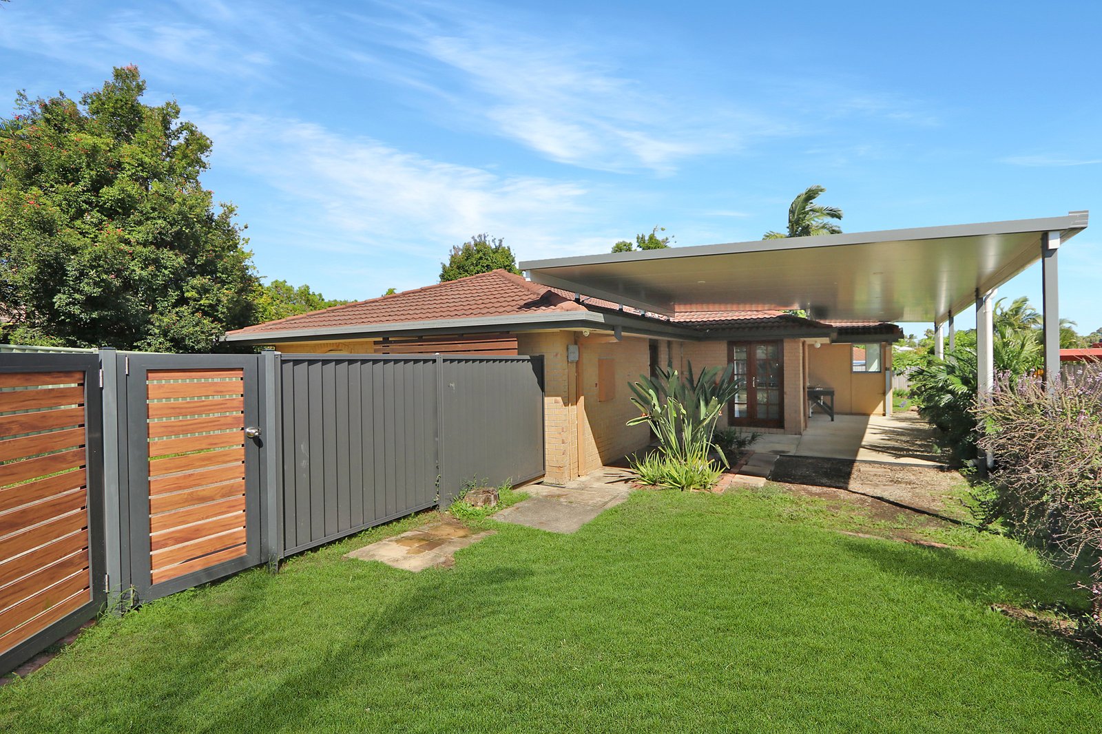 1/8 Orkney Place LABRADOR 1