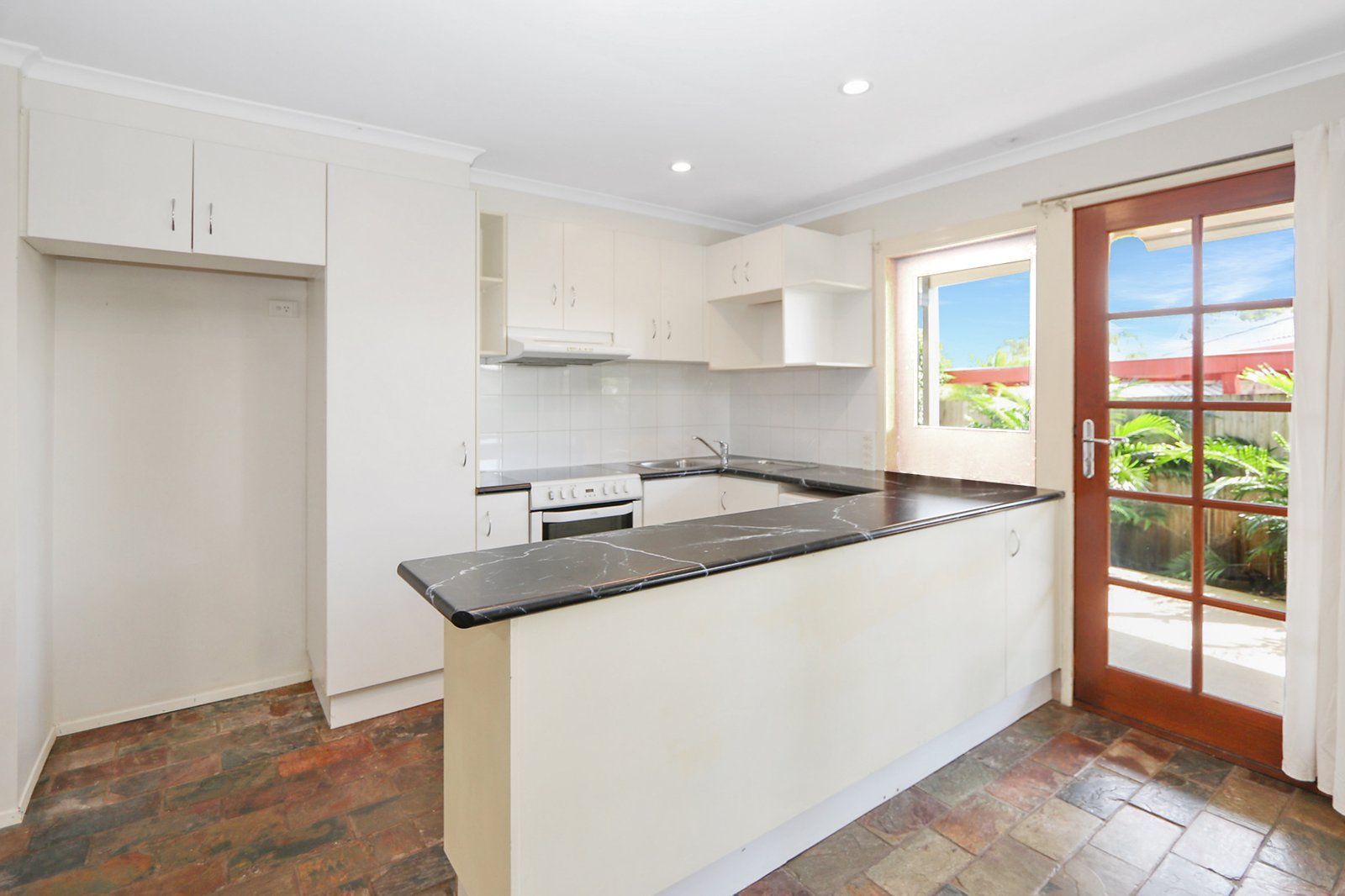 1/8 Orkney Place LABRADOR 4