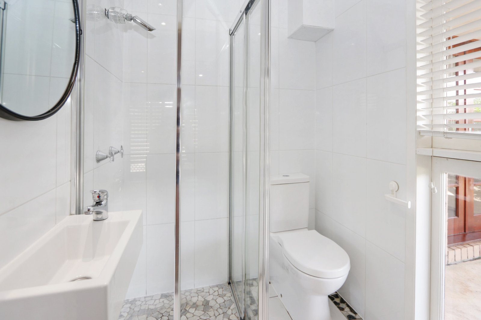 1/8 Orkney Place LABRADOR 12