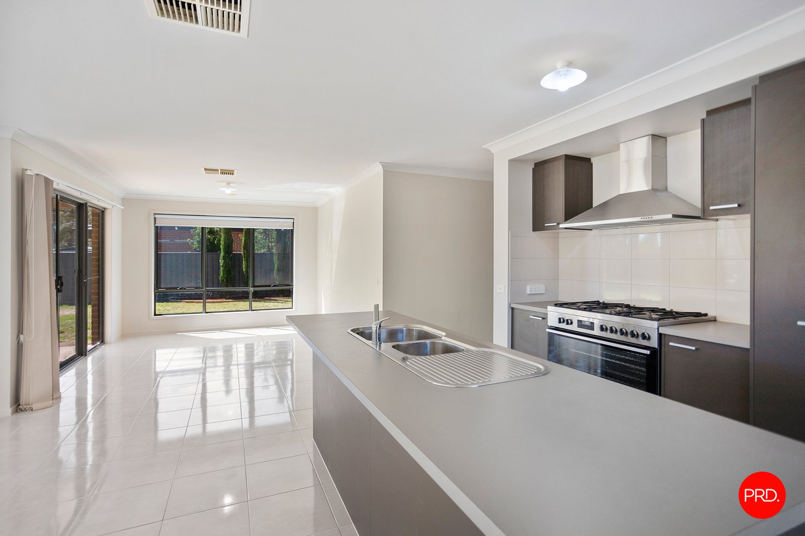 18 Ormond Drive MARONG 8