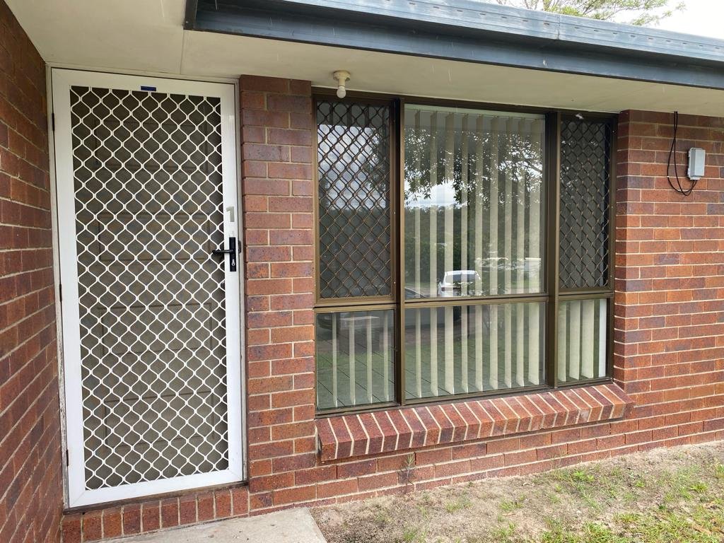 1/8 Oscar Court OXENFORD 12