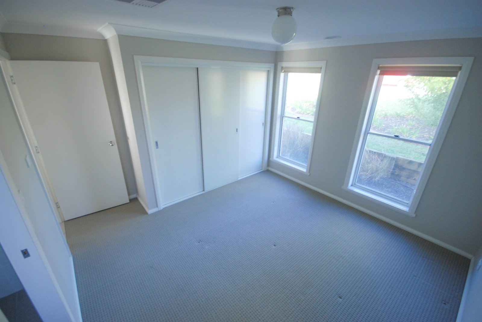 1/8 Osterley Street BOURKELANDS 7