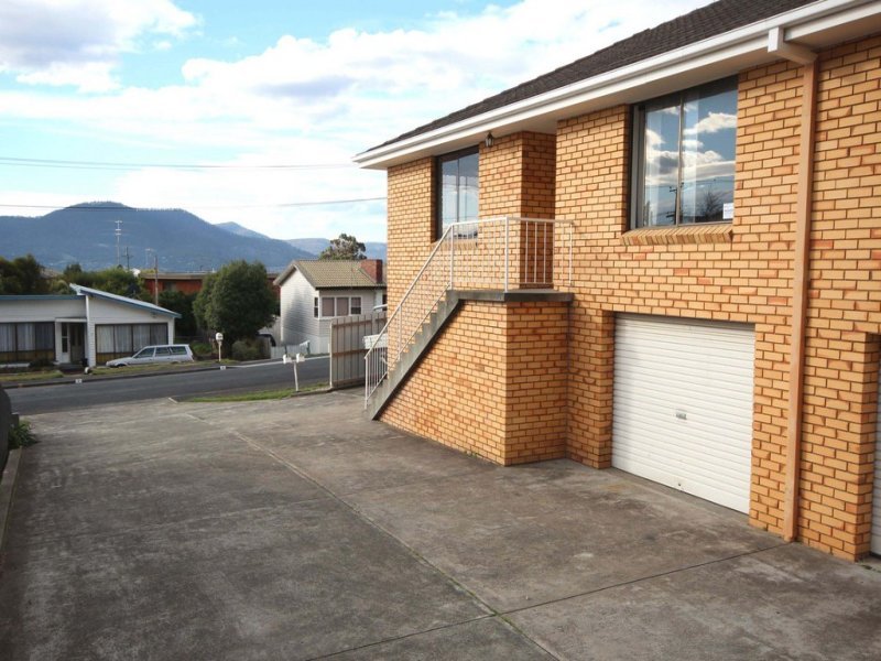 1/8 Paringa Road GLENORCHY 3