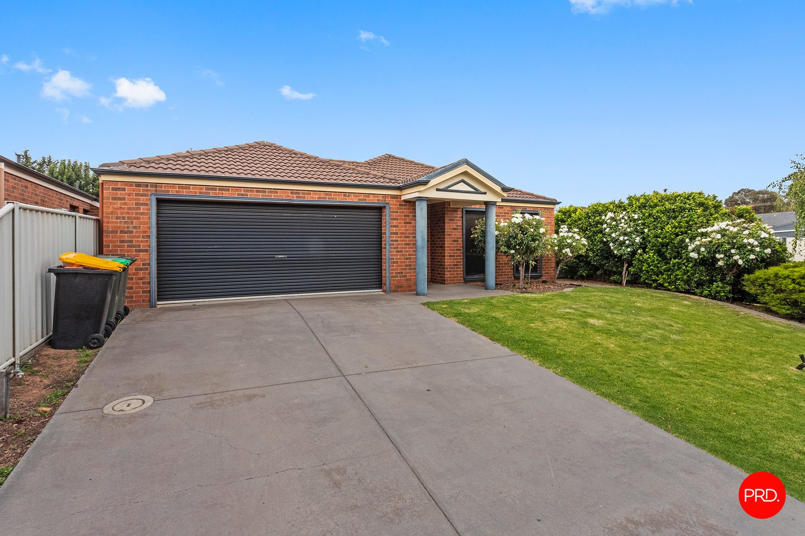 18 Parkside Boulevard STRATHDALE 2