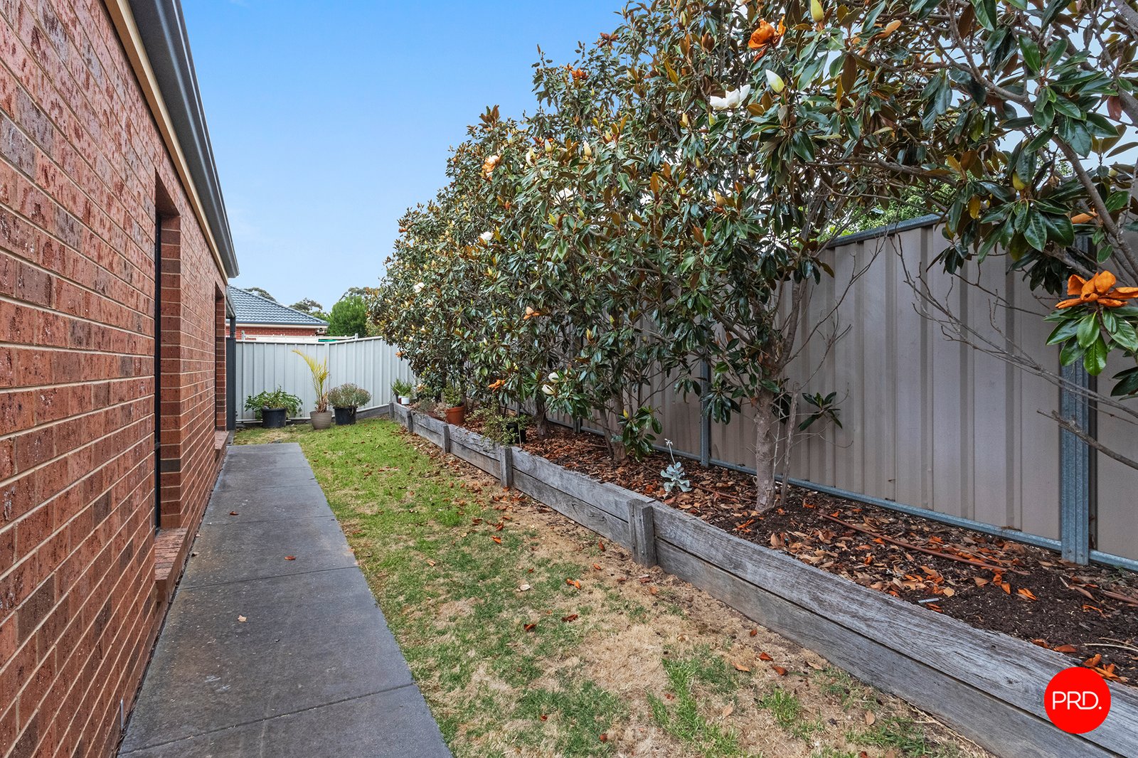 18 Parkside Boulevard STRATHDALE 14