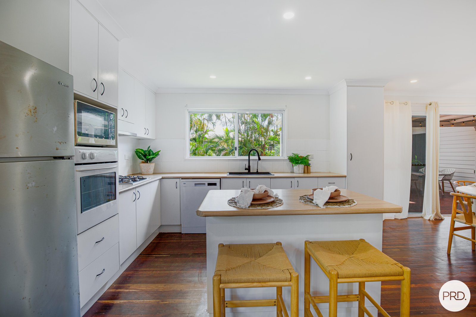 18 Pelican Street SLADE POINT 7