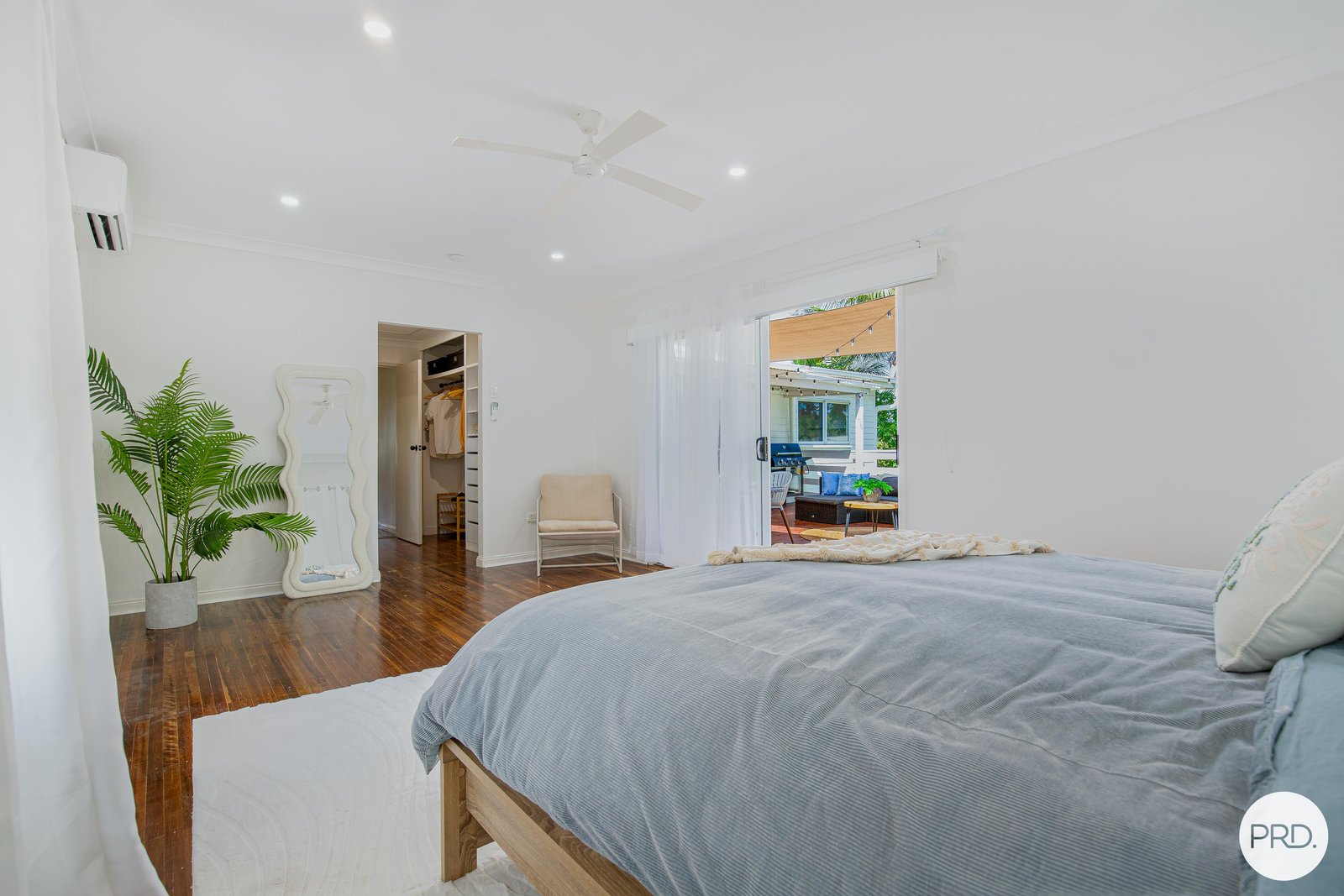 18 Pelican Street SLADE POINT 15