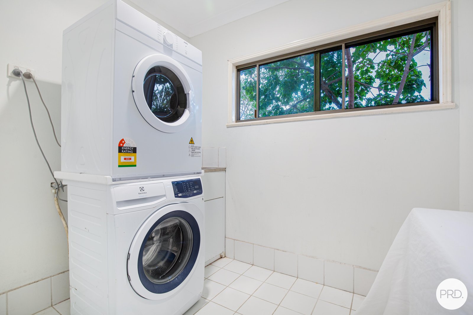 18 Pelican Street SLADE POINT 16