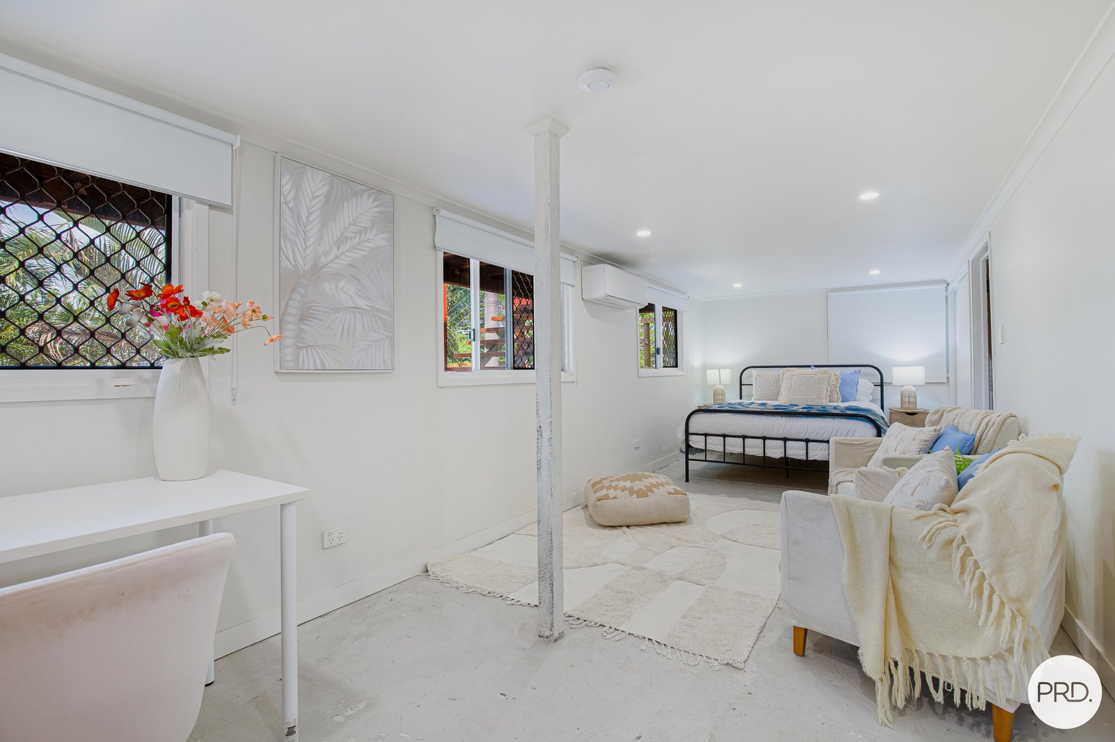 18 Pelican Street SLADE POINT 18