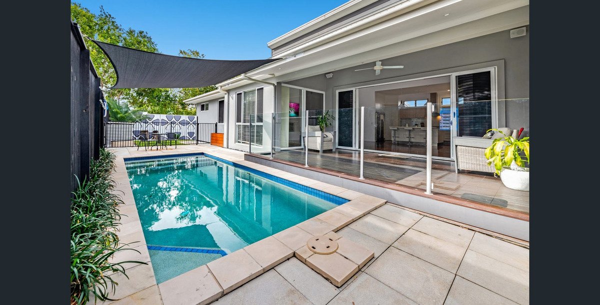 18 Peregine Crescent Coomera 2