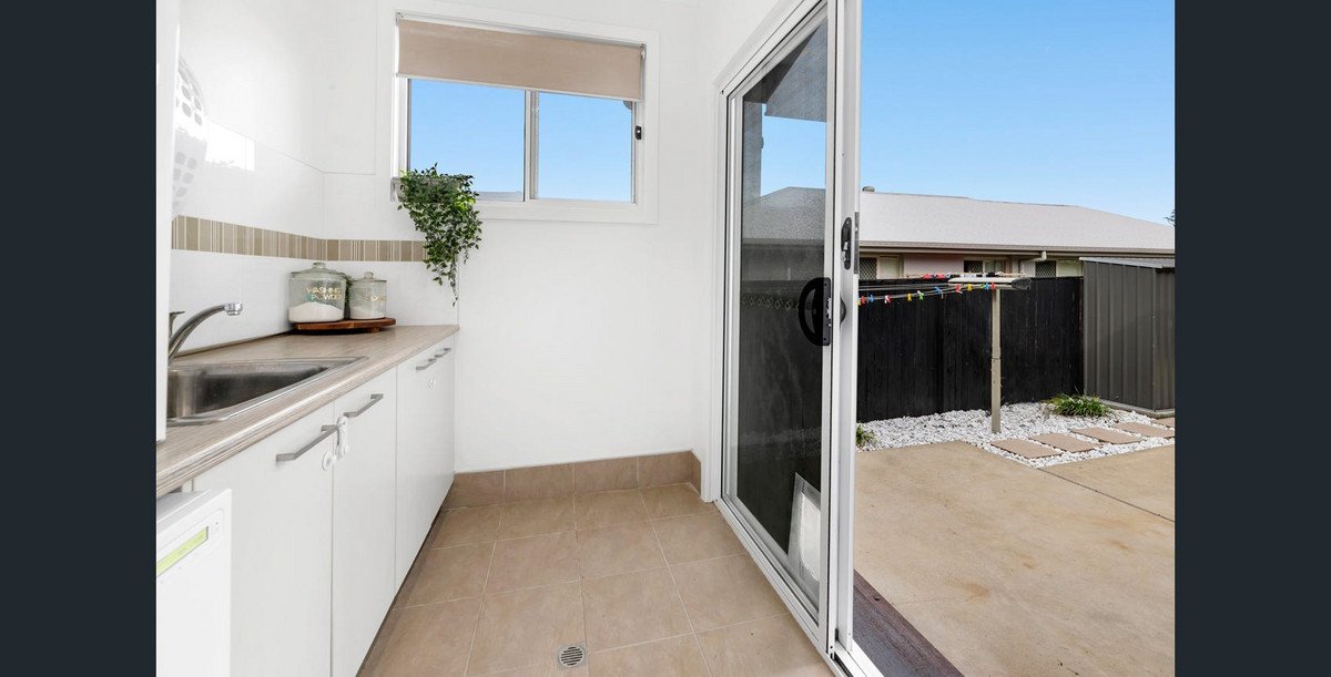 18 Peregine Crescent Coomera 13